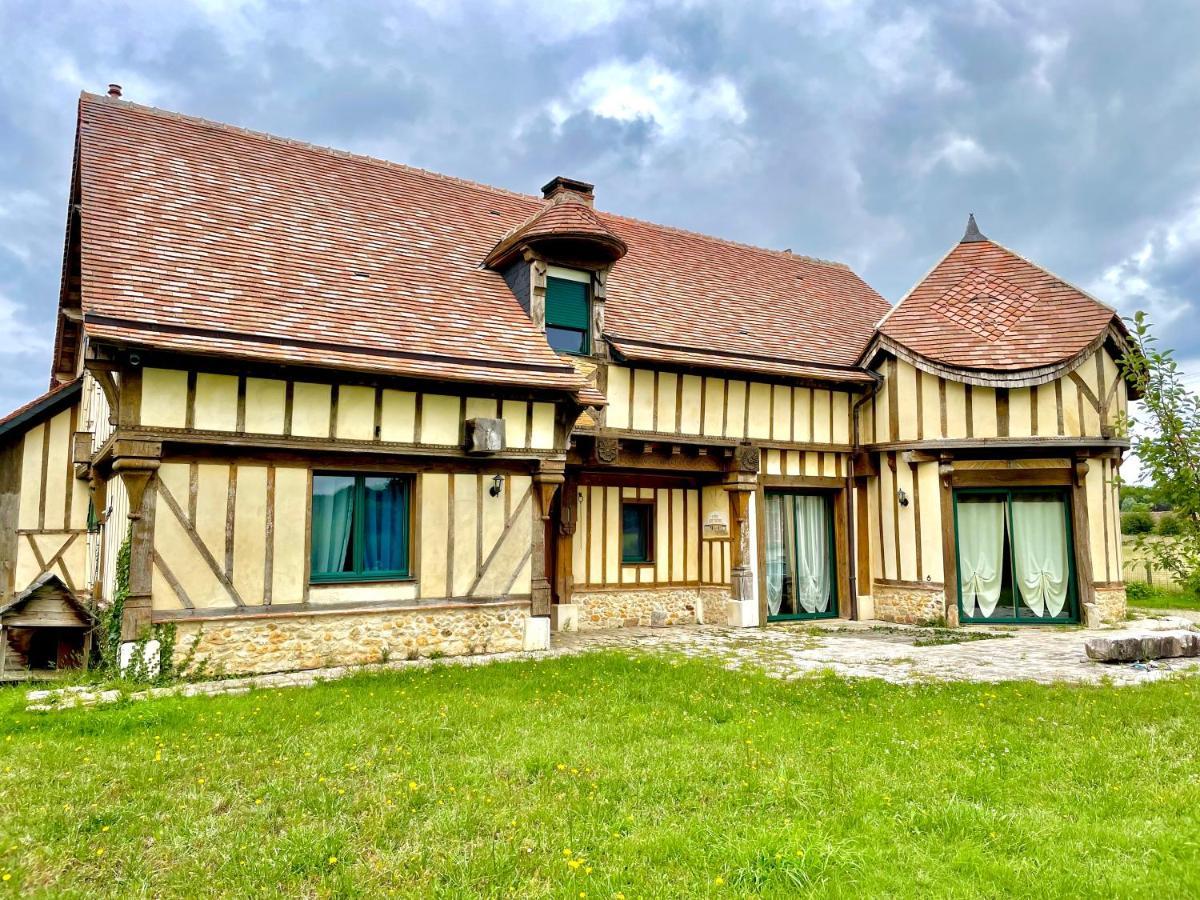 Manoir Du Griffon Bed & Breakfast Outille Exterior foto
